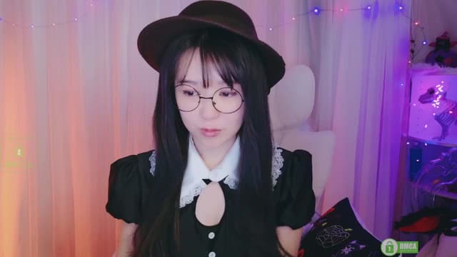 Gallery image thumbnail from meows's myfreecams stream on, 10/06/2024, 05:45 image 5 of 20