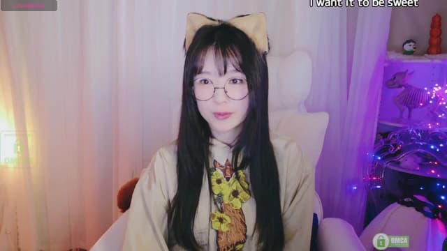 Gallery image thumbnail from meows's myfreecams stream on, 10/13/2024, 05:55 image 15 of 20