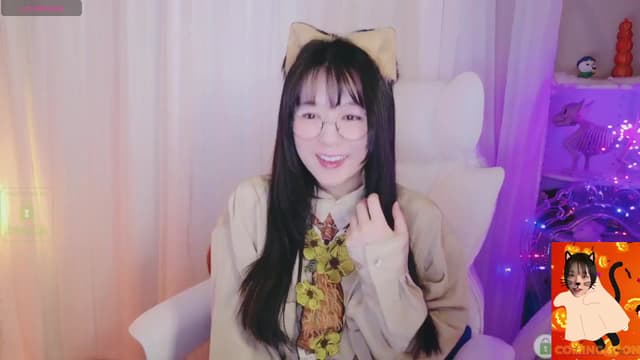 Gallery image thumbnail from meows's myfreecams stream on, 10/13/2024, 05:55 image 9 of 20