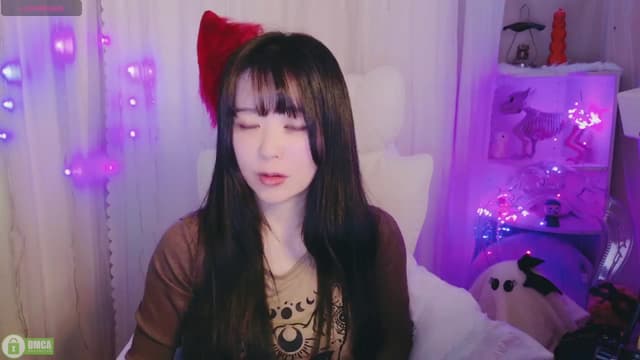 Gallery image thumbnail from meows's myfreecams stream on, 10/20/2024, 05:15 image 2 of 20