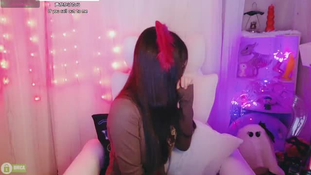 Gallery image thumbnail from meows's myfreecams stream on, 10/20/2024, 05:15 image 16 of 20