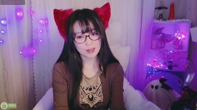 Gallery image thumbnail from meows's myfreecams stream on, 10/20/2024, 05:15 image 5 of 20