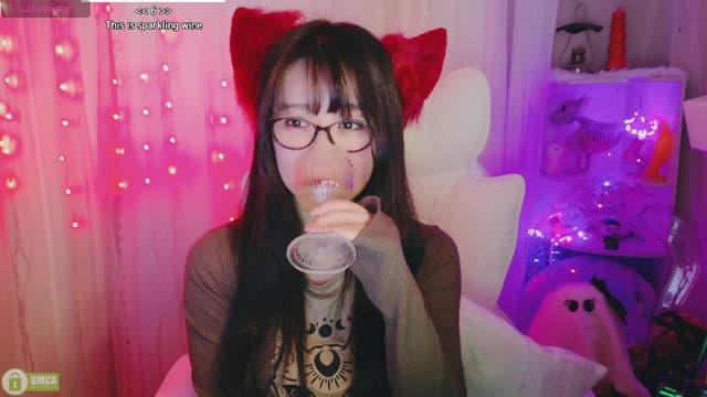Gallery image thumbnail from meows's myfreecams stream on, 10/20/2024, 05:15 image 12 of 20