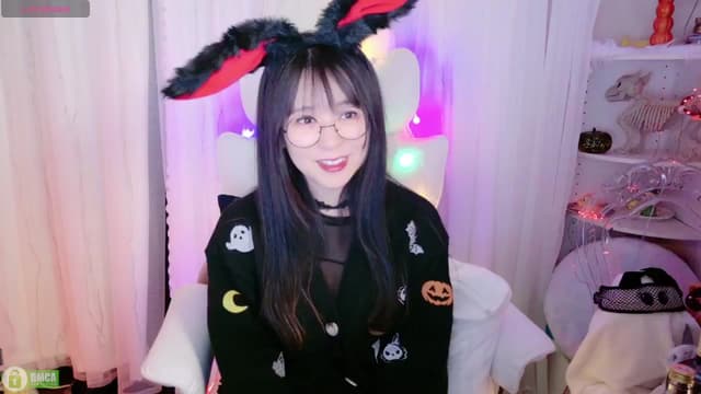 Gallery image thumbnail from meows's myfreecams stream on, 10/26/2024, 06:08 image 19 of 20