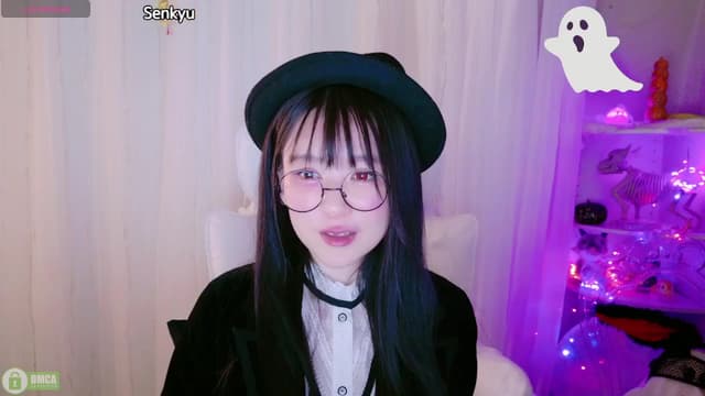 Gallery image thumbnail from meows's myfreecams stream on, 10/27/2024, 06:07 image 8 of 20