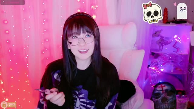Gallery image thumbnail from meows's myfreecams stream on, 11/01/2024, 05:33 image 19 of 20
