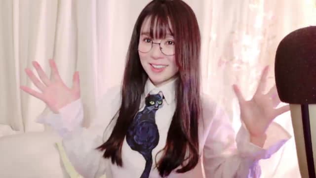 Gallery image thumbnail from meows's myfreecams stream on, 11/17/2024, 08:07 image 14 of 20
