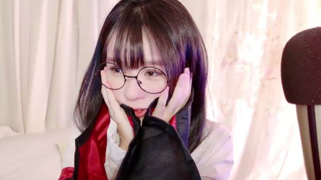 Gallery image thumbnail from meows's myfreecams stream on, 11/17/2024, 08:07 image 1 of 20