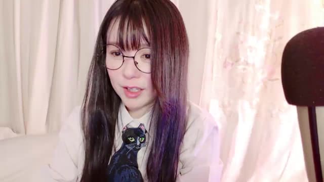 Gallery image thumbnail from meows's myfreecams stream on, 11/17/2024, 08:07 image 17 of 20