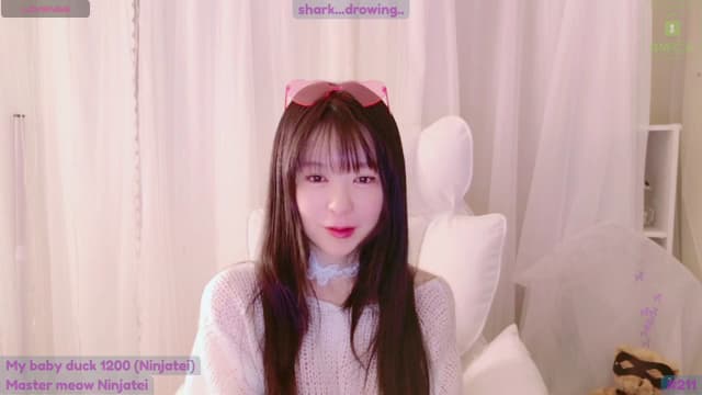 Gallery image thumbnail from meows's myfreecams stream on, 11/18/2024, 05:25 image 3 of 20