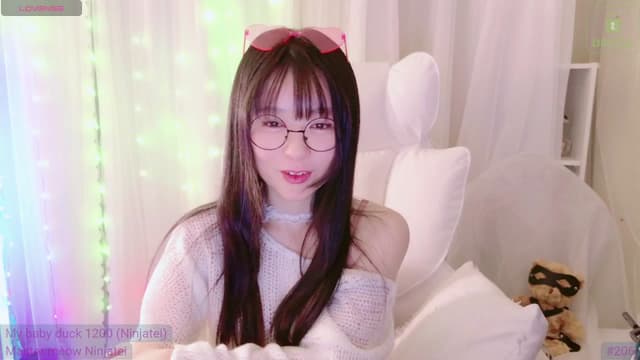 Gallery image thumbnail from meows's myfreecams stream on, 11/18/2024, 05:25 image 20 of 20