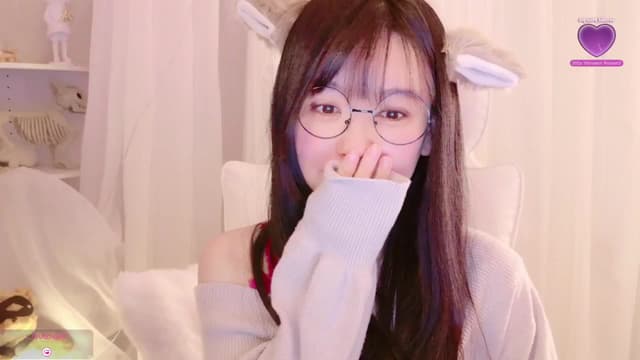 Gallery image thumbnail from meows's myfreecams stream on, 11/23/2024, 06:05 image 19 of 20