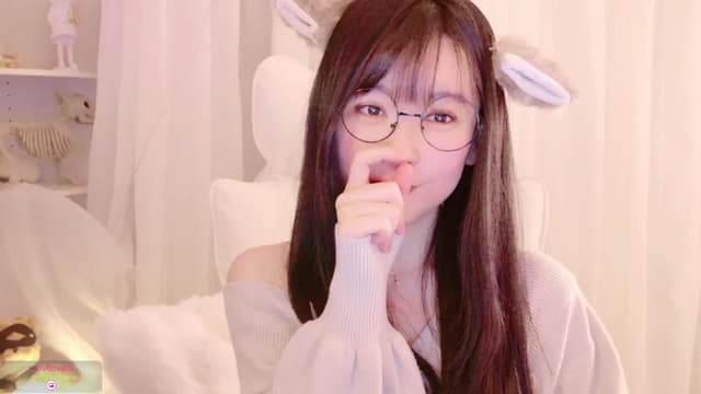 Gallery image thumbnail from meows's myfreecams stream on, 11/23/2024, 06:05 image 13 of 20