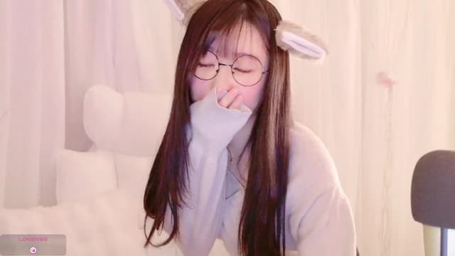 Gallery image thumbnail from meows's myfreecams stream on, 11/23/2024, 06:05 image 3 of 20