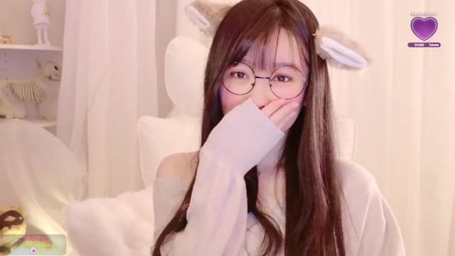 Gallery image thumbnail from meows's myfreecams stream on, 11/23/2024, 06:05 image 14 of 20