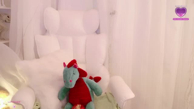 Gallery image thumbnail from meows's myfreecams stream on, 11/23/2024, 06:49 image 4 of 20