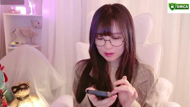 Gallery image thumbnail from meows's myfreecams stream on, 11/24/2024, 06:18 image 6 of 20
