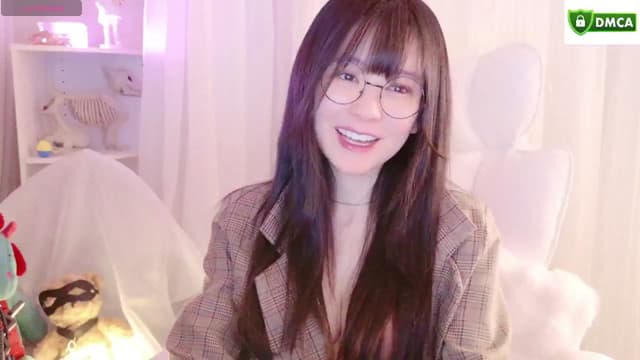 Gallery image thumbnail from meows's myfreecams stream on, 11/24/2024, 06:18 image 7 of 20