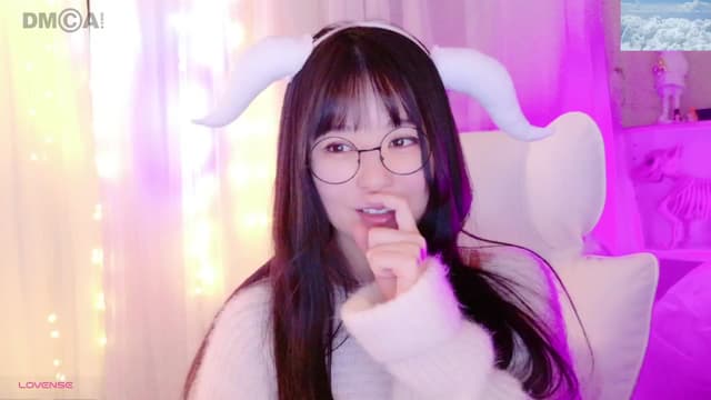 Gallery image thumbnail from meows's myfreecams stream on, 11/30/2024, 06:40 image 20 of 20