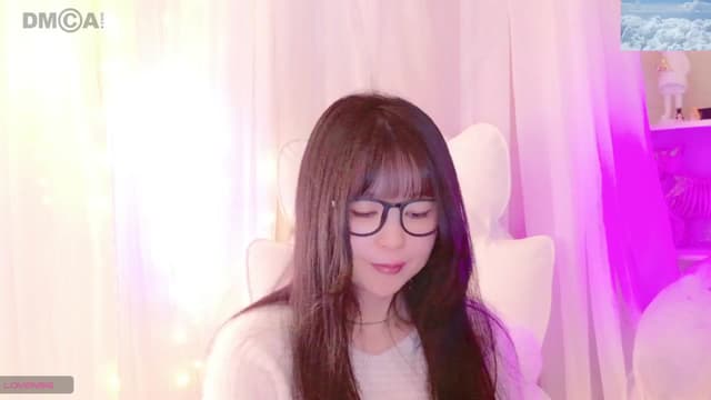 Gallery image thumbnail from meows's myfreecams stream on, 11/30/2024, 06:40 image 13 of 20