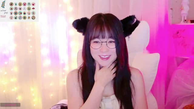 Gallery image thumbnail from meows's myfreecams stream on, 12/01/2024, 06:35 image 10 of 20
