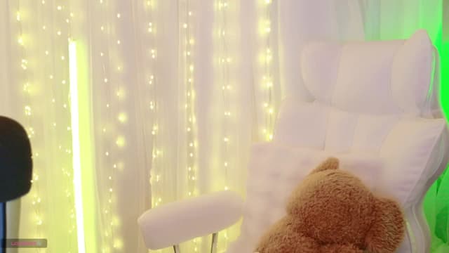 Gallery image thumbnail from meows's myfreecams stream on, 12/02/2024, 07:09 image 10 of 20