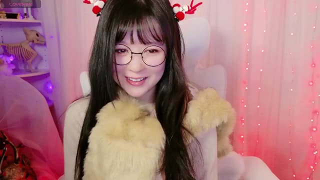 Gallery image thumbnail from meows's myfreecams stream on, 12/07/2024, 05:36 image 3 of 20