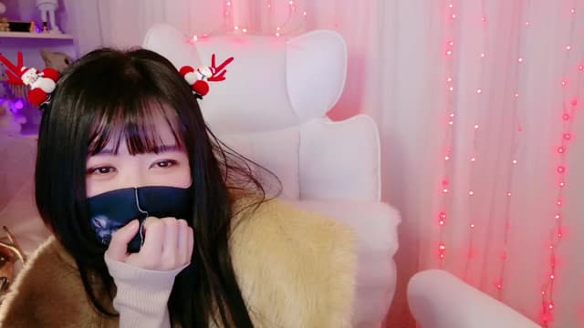 Gallery image thumbnail from meows's myfreecams stream on, 12/07/2024, 07:25 image 13 of 20
