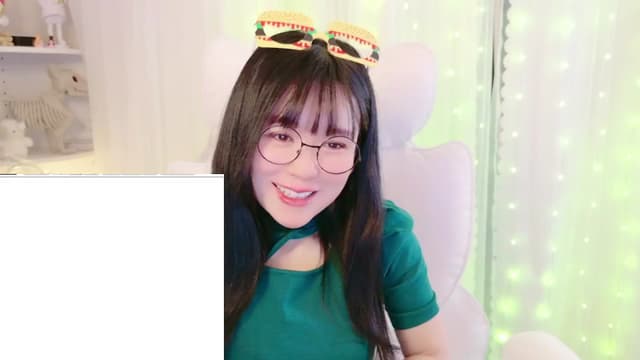 Gallery image thumbnail from meows's myfreecams stream on, 12/08/2024, 06:02 image 8 of 20