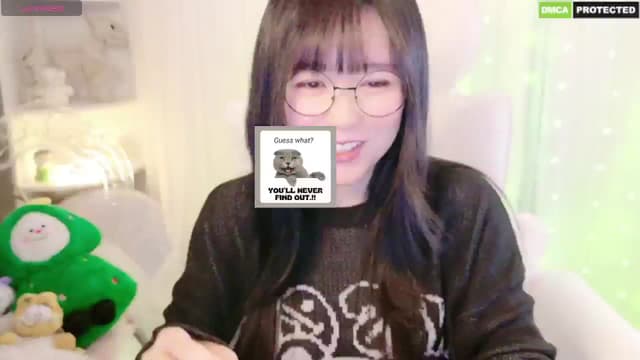 Gallery image thumbnail from meows's myfreecams stream on, 12/08/2024, 08:57 image 5 of 20