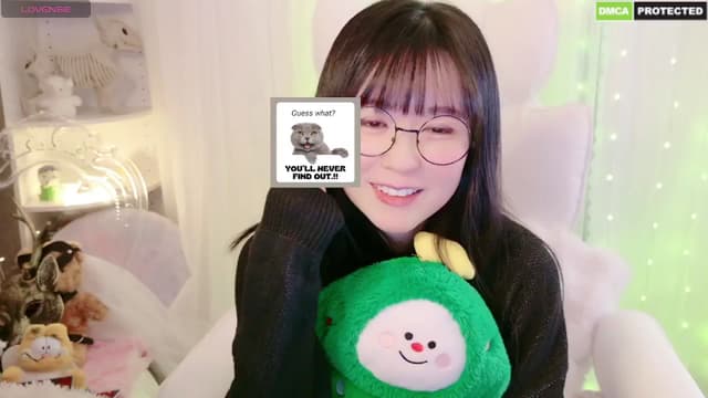 Gallery image thumbnail from meows's myfreecams stream on, 12/08/2024, 08:57 image 10 of 20