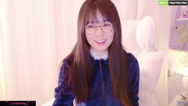 Gallery image thumbnail from meows's myfreecams stream on, 12/15/2024, 06:59 image 4 of 20