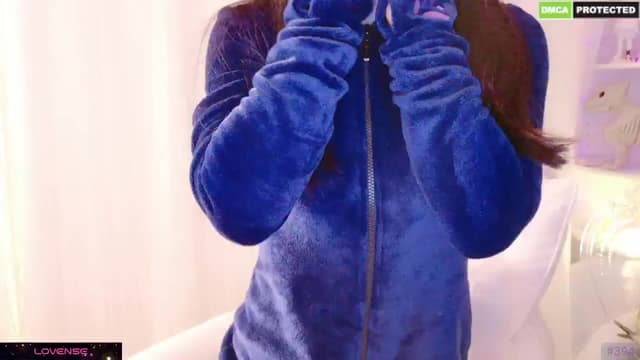 Gallery image thumbnail from meows's myfreecams stream on, 12/15/2024, 06:59 image 5 of 20