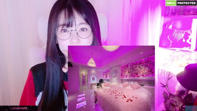 Gallery image thumbnail from meows's myfreecams stream on, 12/21/2024, 04:41 image 19 of 20