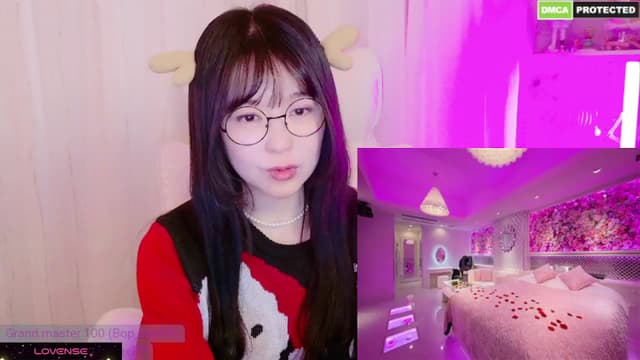 Gallery image thumbnail from meows's myfreecams stream on, 12/21/2024, 05:18 image 8 of 20