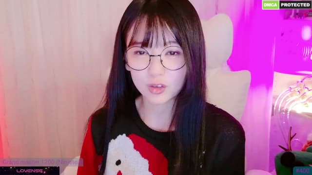 Gallery image thumbnail from meows's myfreecams stream on, 12/21/2024, 08:02 image 17 of 20