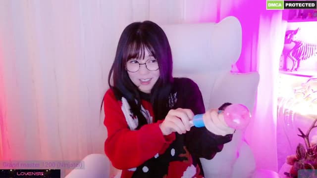 Gallery image thumbnail from meows's myfreecams stream on, 12/21/2024, 08:02 image 5 of 20