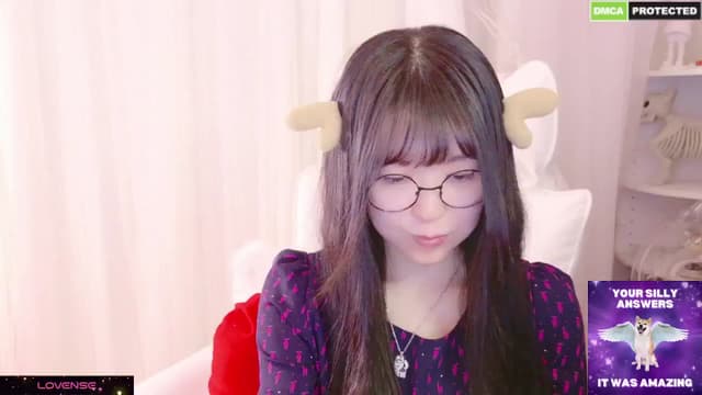 Gallery image thumbnail from meows's myfreecams stream on, 12/22/2024, 06:12 image 17 of 20
