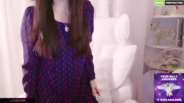 Gallery image thumbnail from meows's myfreecams stream on, 12/22/2024, 06:12 image 5 of 20