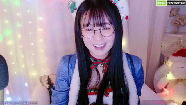 Gallery image thumbnail from meows's myfreecams stream on, 12/28/2024, 06:34 image 16 of 20