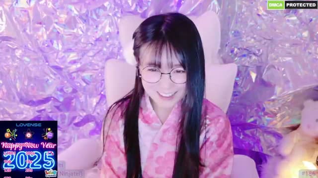 Gallery image thumbnail from meows's myfreecams stream on, 01/02/2025, 06:22 image 15 of 20
