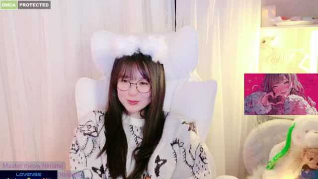 Gallery image thumbnail from meows's myfreecams stream on, 01/04/2025, 06:12 image 8 of 20