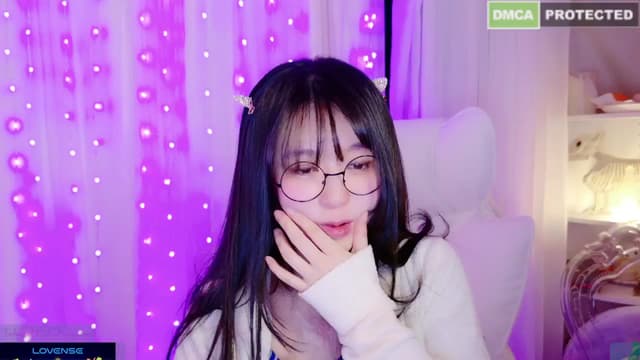 Gallery image thumbnail from meows's myfreecams stream on, 01/05/2025, 07:04 image 16 of 20