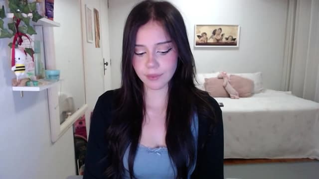 Gallery image thumbnail from nnina's myfreecams stream on, 10/19/2025, 09:03 image 16 of 20