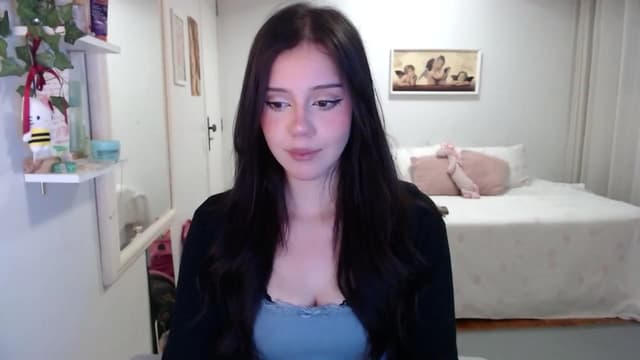 Gallery image thumbnail from nnina's myfreecams stream on, 10/19/2025, 09:03 image 19 of 20