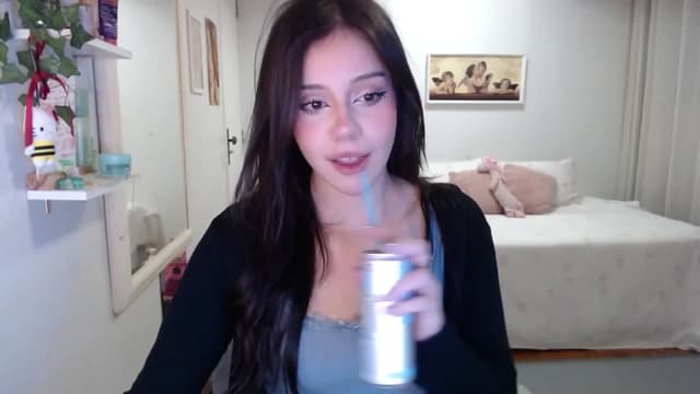 Gallery image thumbnail from nnina's myfreecams stream on, 10/19/2025, 09:03 image 9 of 20