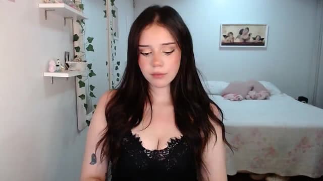 Gallery image thumbnail from nnina's myfreecams stream on, 04/29/2026, 10:27 image 13 of 20