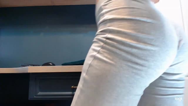 Gallery image thumbnail from oxxxy's myfreecams stream on, 03/21/2023, 06:57 image 11 of 20