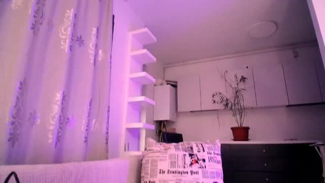 Gallery image thumbnail from oxxxy's myfreecams stream on, 09/29/2024, 08:00 image 6 of 20