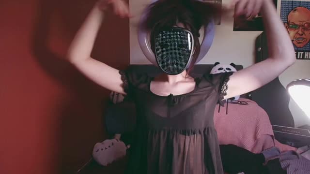 Gallery image thumbnail from roomt's myfreecams stream on, 03/09/2025, 03:00 image 14 of 20